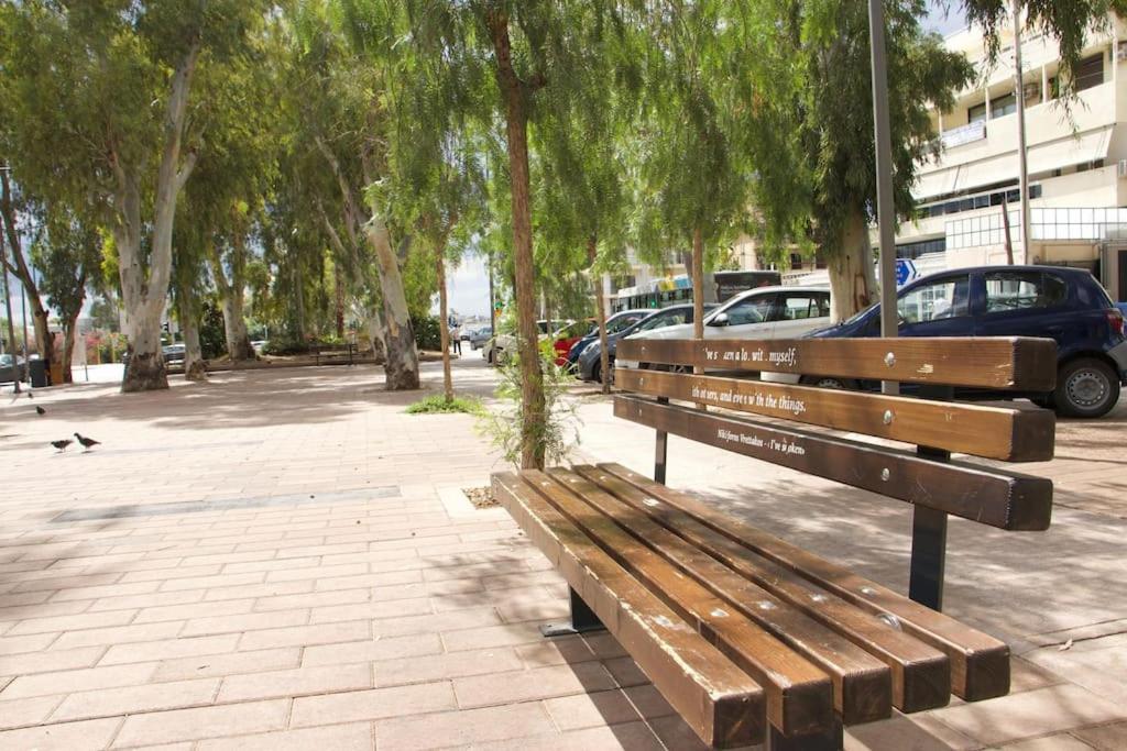 Glyfada Path Of Poets Apartment Athens Exterior photo