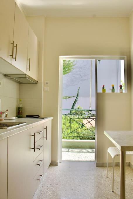 Glyfada Path Of Poets Apartment Athens Exterior photo